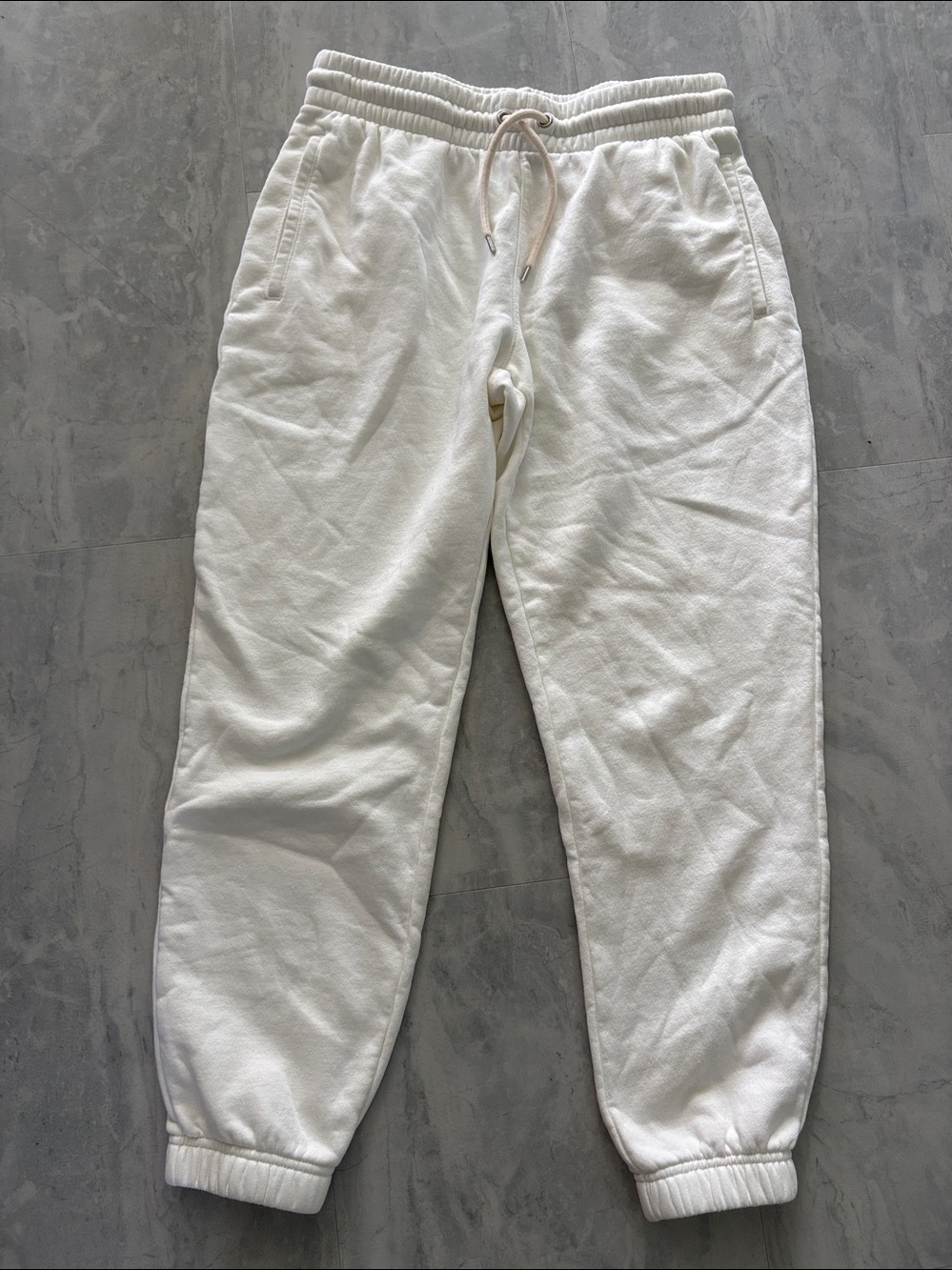 GAP women’s joggers White off-white Drawstring /elastic side pockets NWOT sz.M